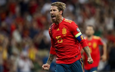 小鸟体育焦点-他让英超后卫们头疼不已