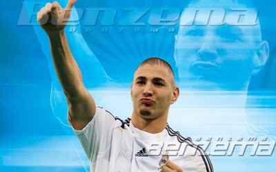 小鸟体育播报-孔德助攻帽子戏法无敌